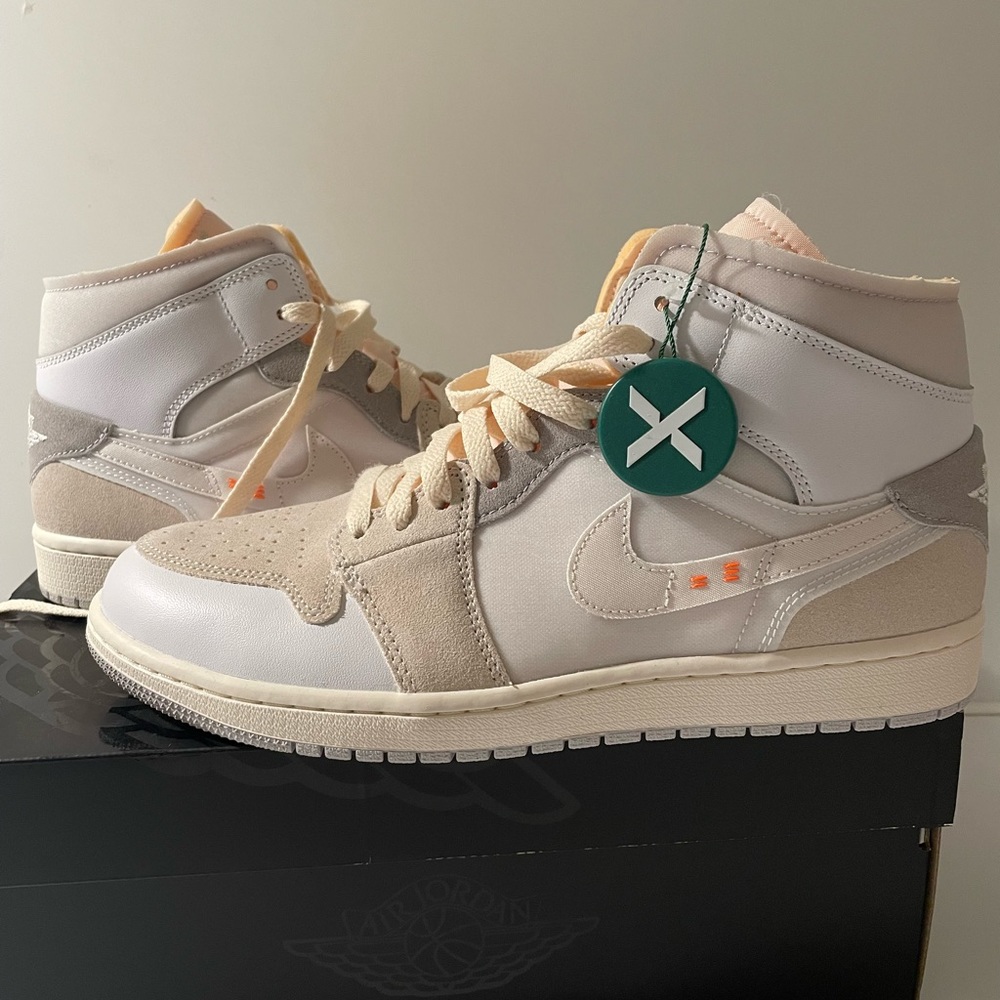 Air Jordan 1 Mid SE "Craft Inside Out White Grey"